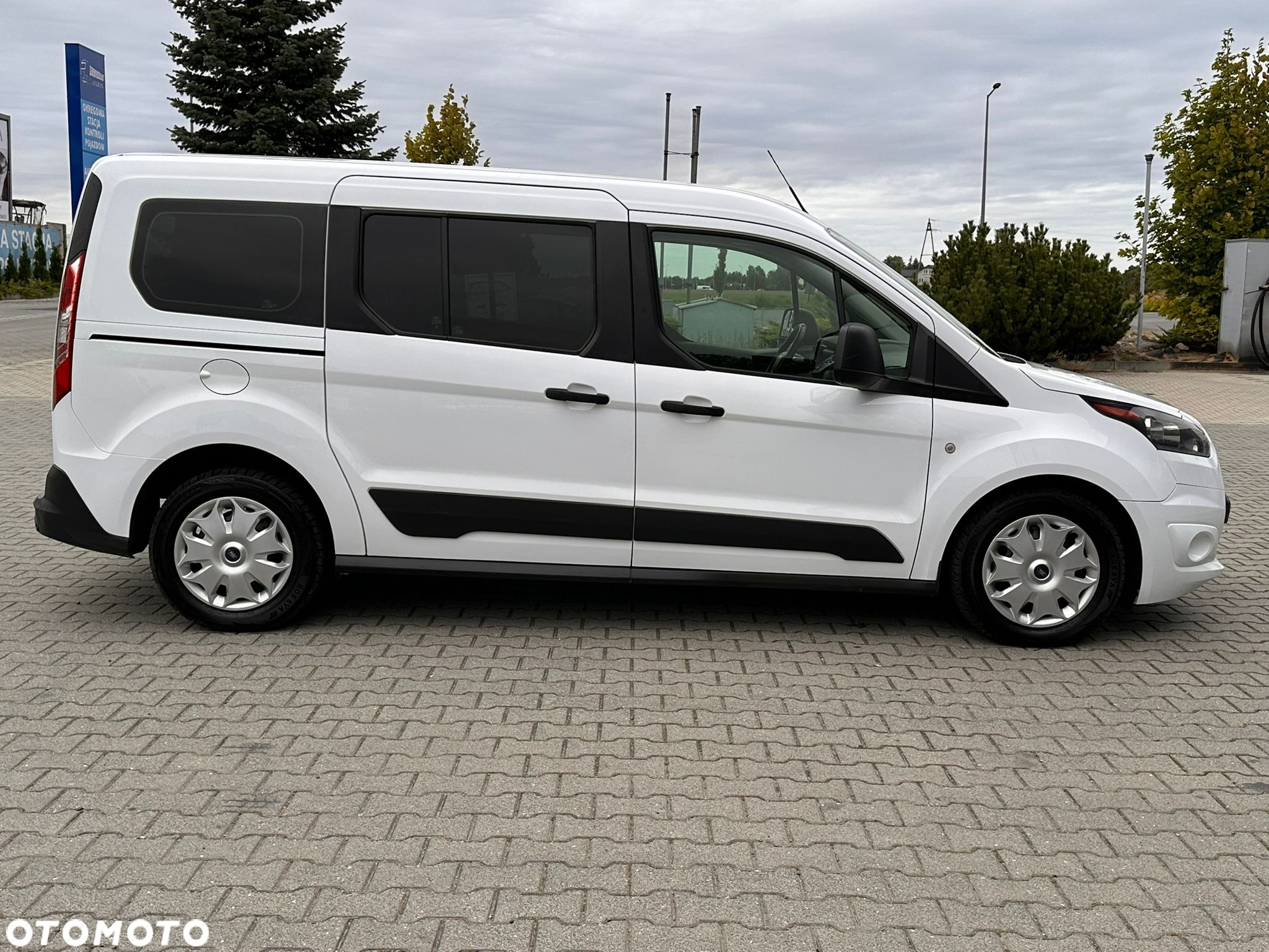 Ford Tourneo Connect Grand - 6
