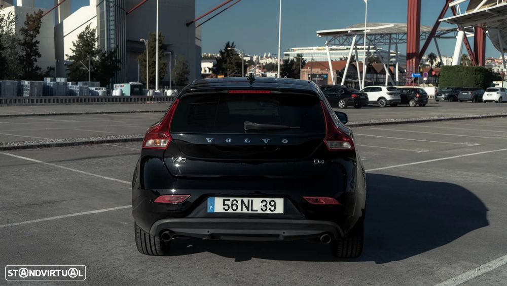 Volvo V40 2.0 D4 Summum - 9