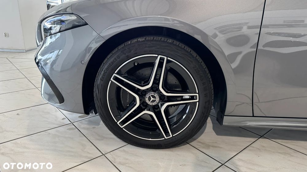 Mercedes-Benz Klasa A 250 e PHEV AMG Line 8G-DCT - 9