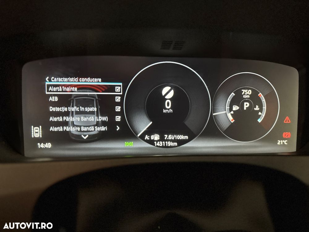 Jaguar F-Pace 20d AWD Portfolio - 32