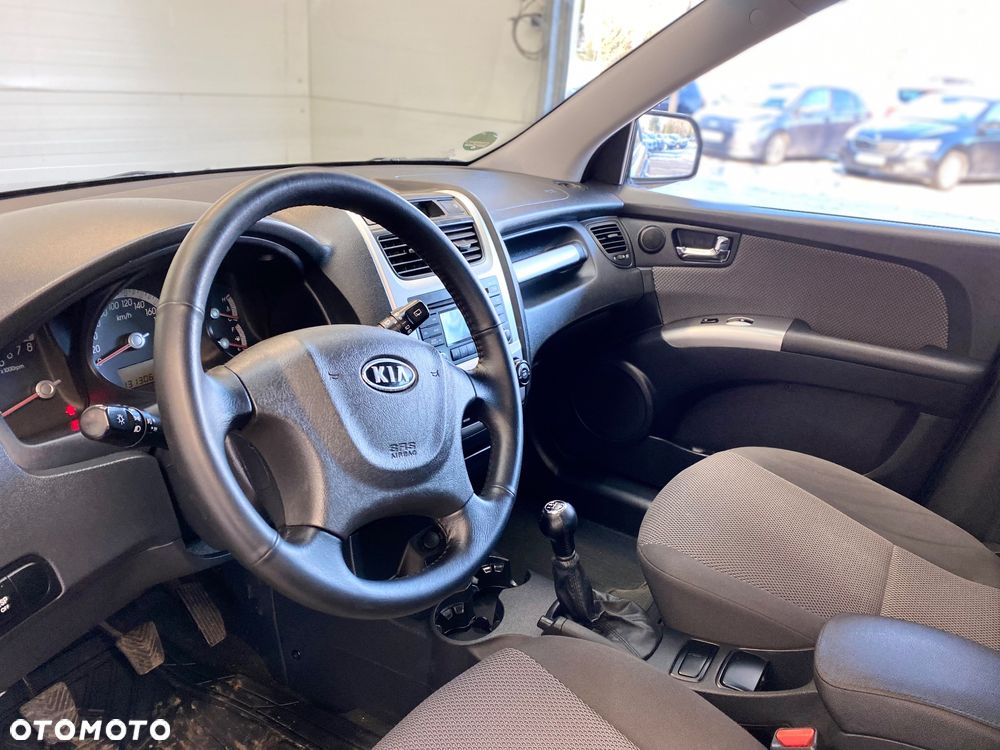 Kia Sportage 2.0 Tour 2WD - 11