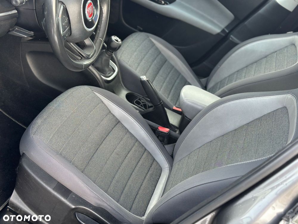 Fiat Tipo 1.4 T-Jet 16v Lounge - 11