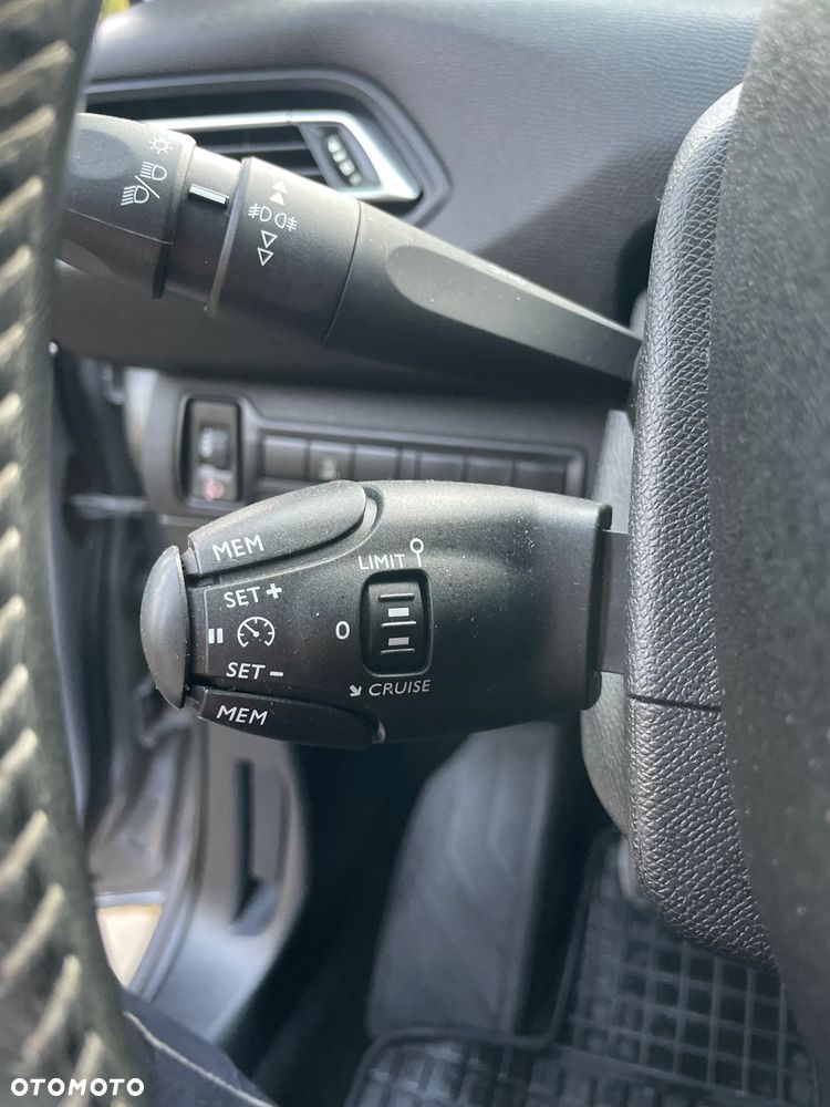 Peugeot 308 1.6 BlueHDi Business Line S&S - 15