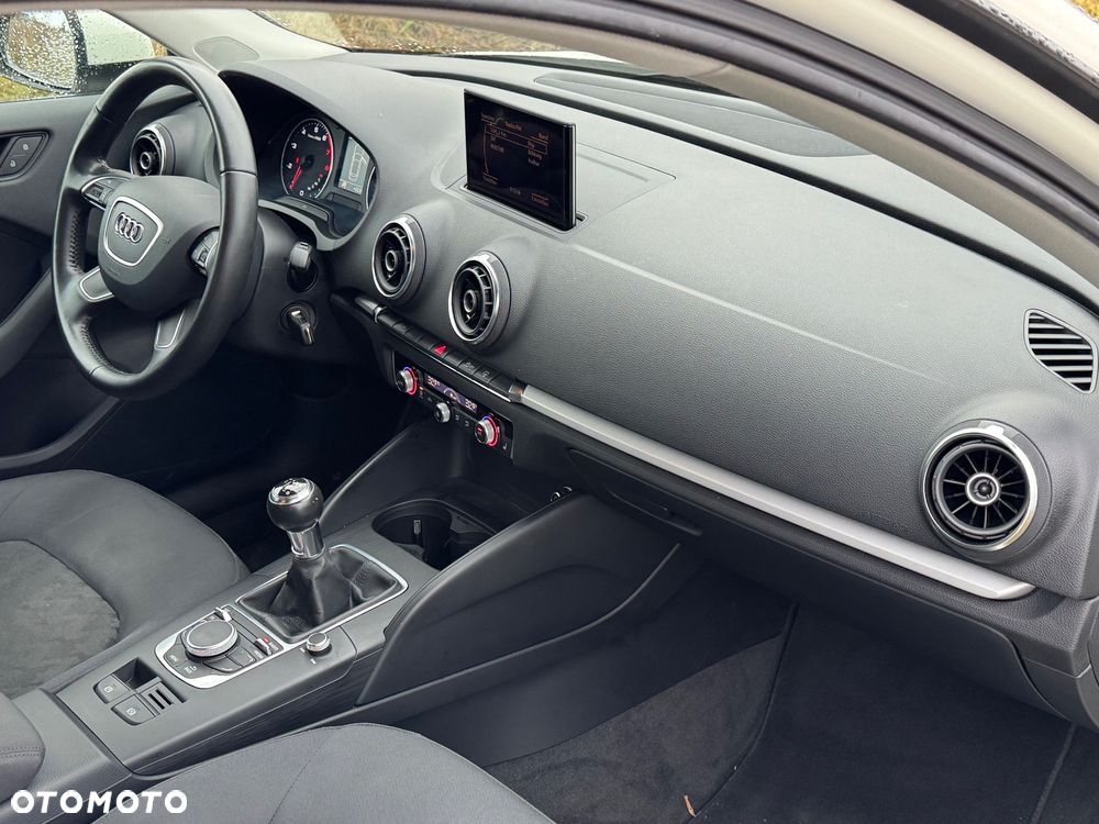 Audi A3 Sportback 1.4 TFSI Ambition - 13