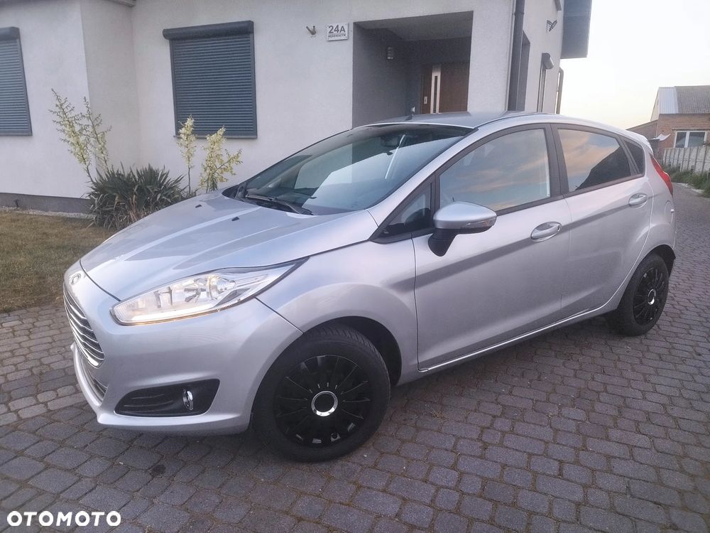 Ford Fiesta 1.25 Celebration - 1