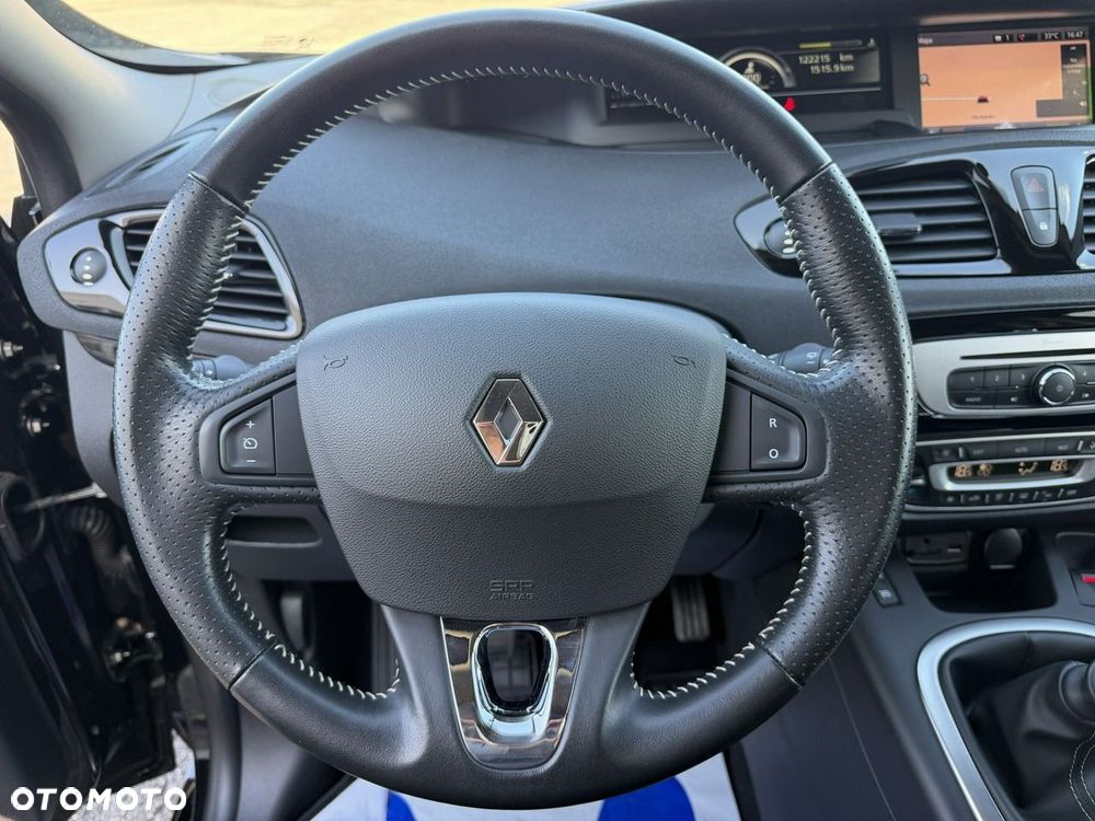 Renault Grand Scenic ENERGY TCe 130 BOSE EDITION - 22