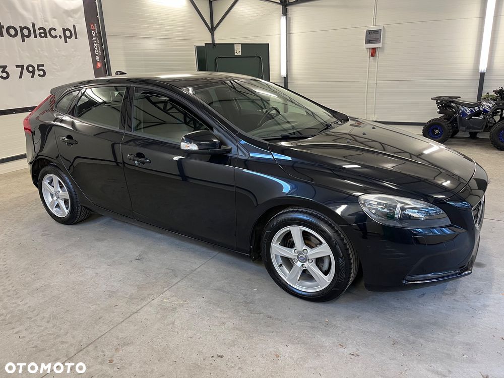 Volvo V40 D2 - 9