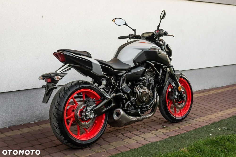 Yamaha MT - 4