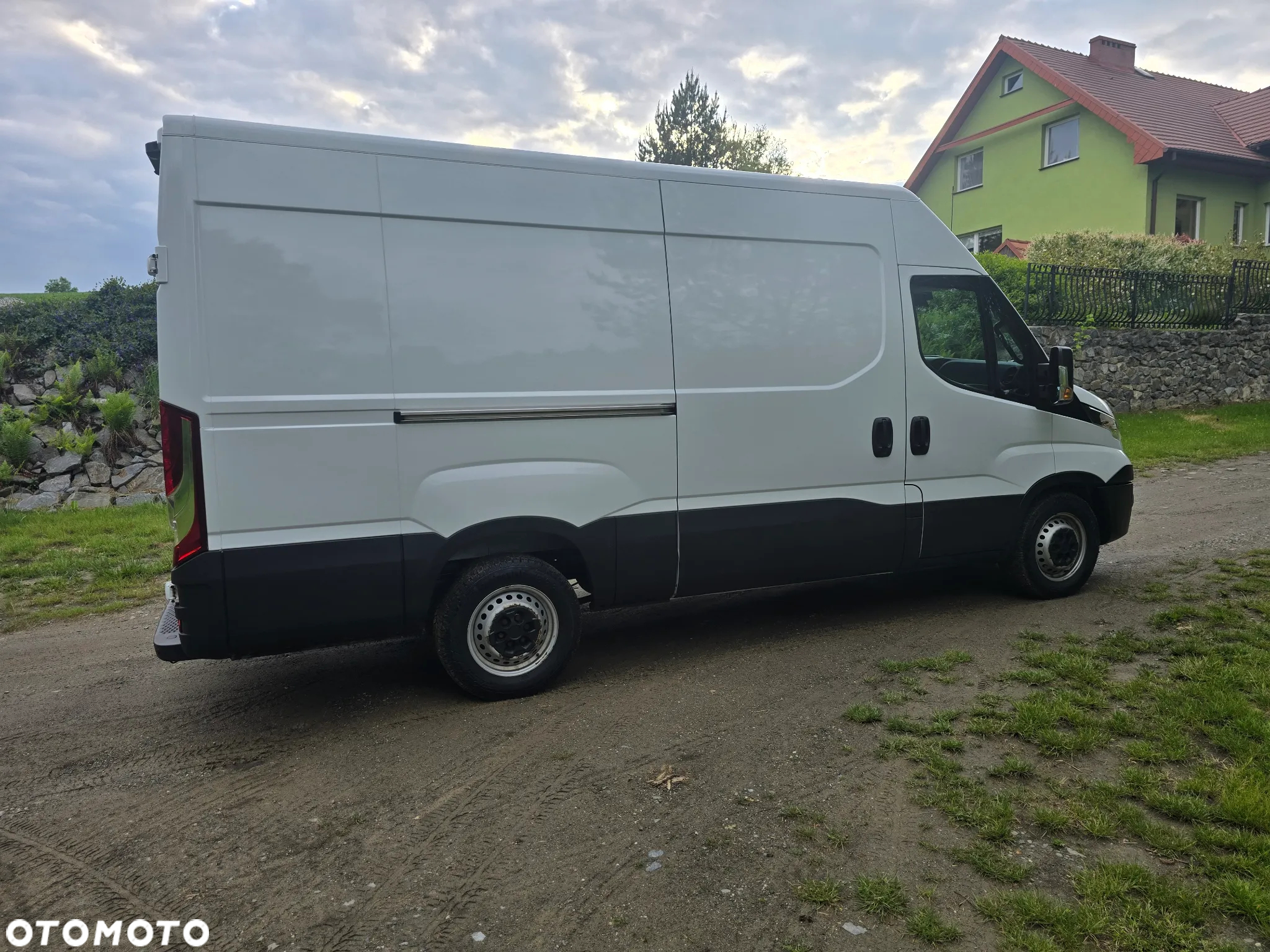 Iveco 35S16 35160 L2H3 - 4