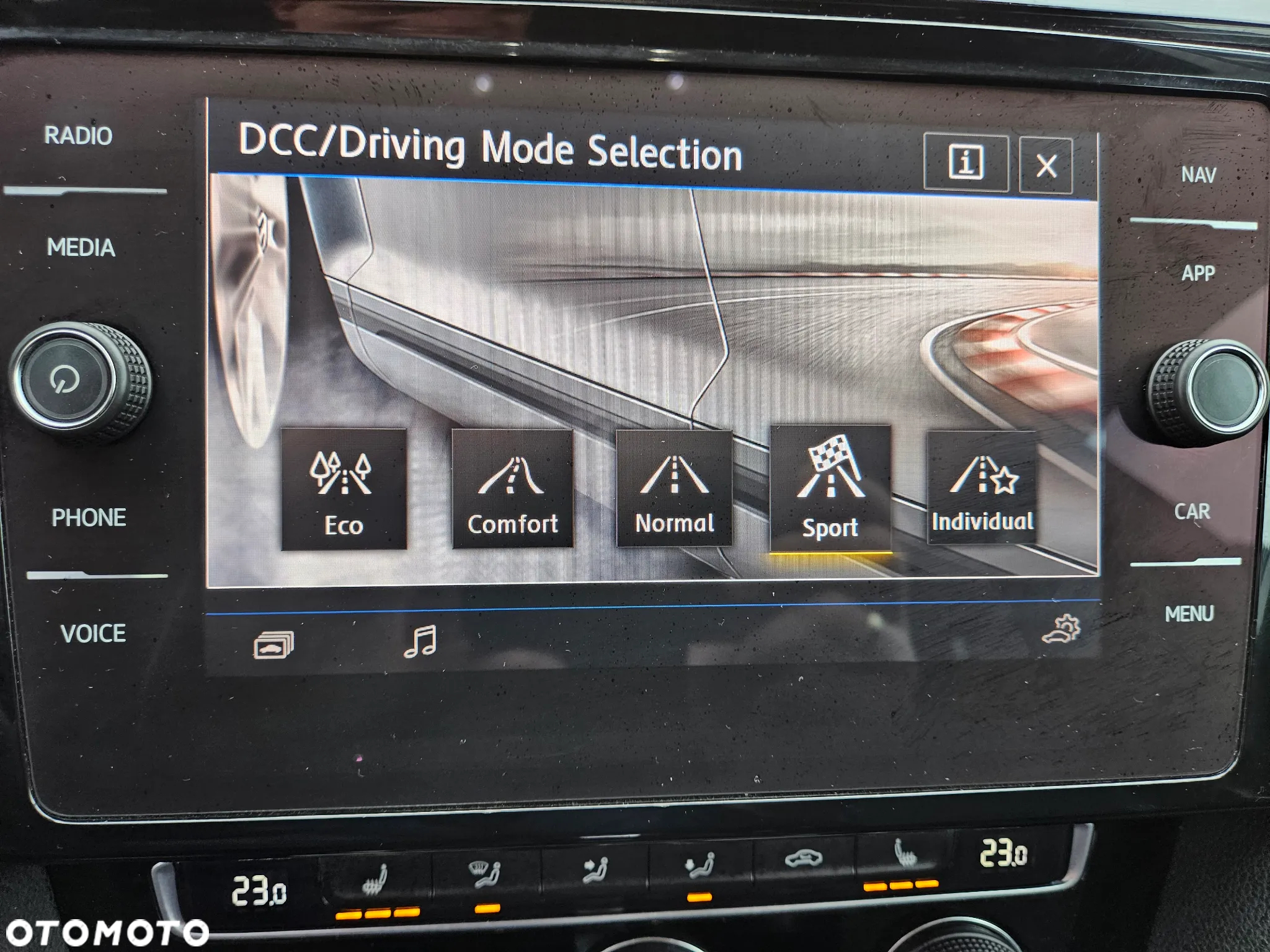 Volkswagen Arteon 2.0 TDI Bi-Turbo SCR 4Mot Elegance DSG - 34