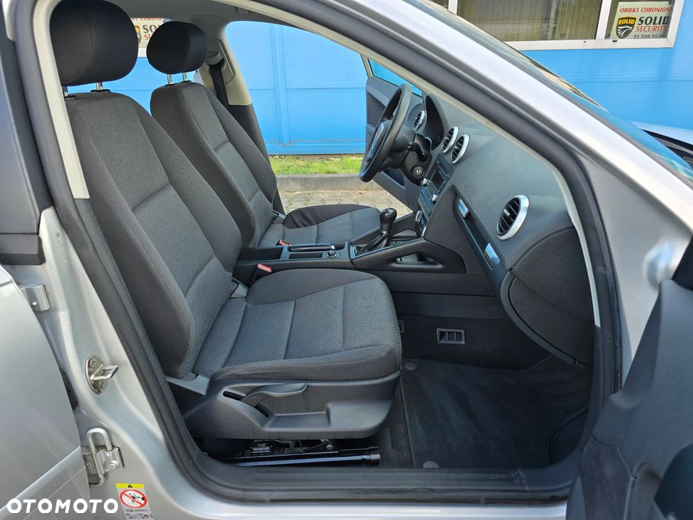 Audi A3 Sportback 1.6 Attraction - 15