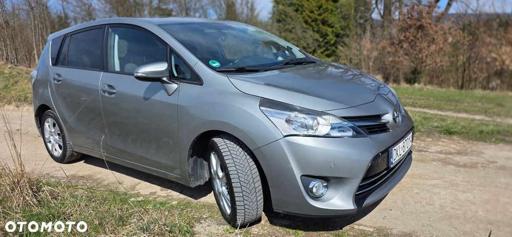 Toyota Verso 2.2 D-4D Automatik 5-Sitzer Comfort - 6