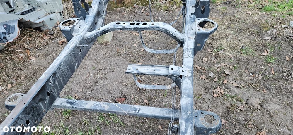 RAM 1500 V 5 2019- 4X4 5.7 HEMI QUAD CAB 1,5 Big Horn Rama samonośna Podwozie Poduszka ramy Osłona zbiornika Obudowa 52029964ac Przewód hamulcowy pompy ABS Instalacja ramy Wiązka kable Ucho Hak przedni Mocowanie 68323651AA 68323650AA - 8