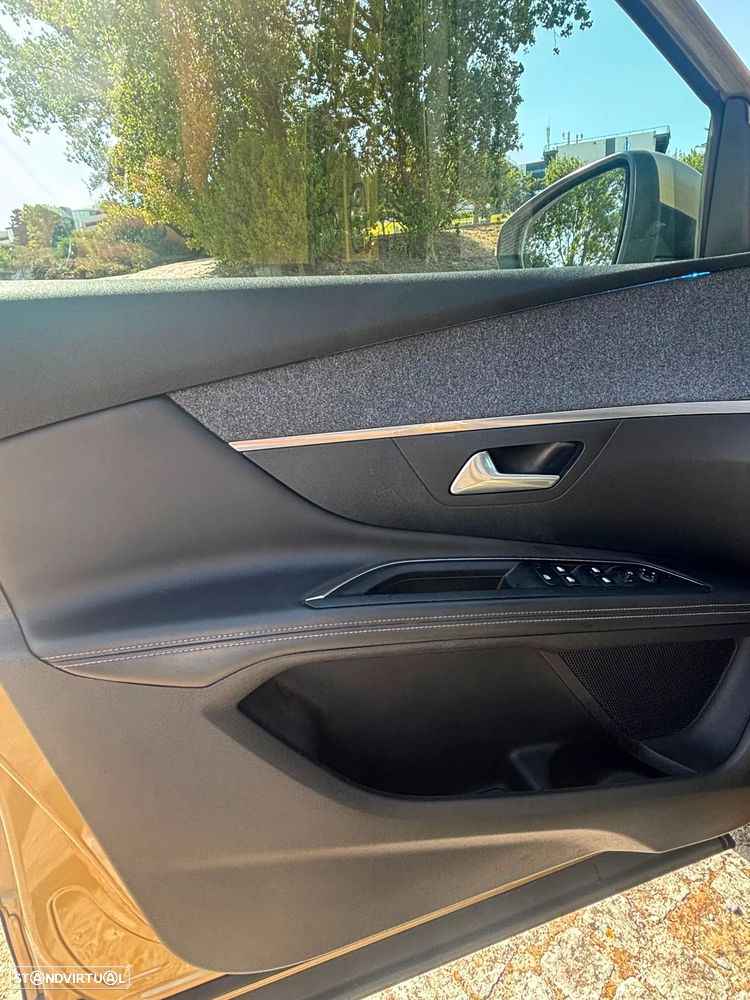 Peugeot 3008 1.2 PureTech Allure EAT6 - 15