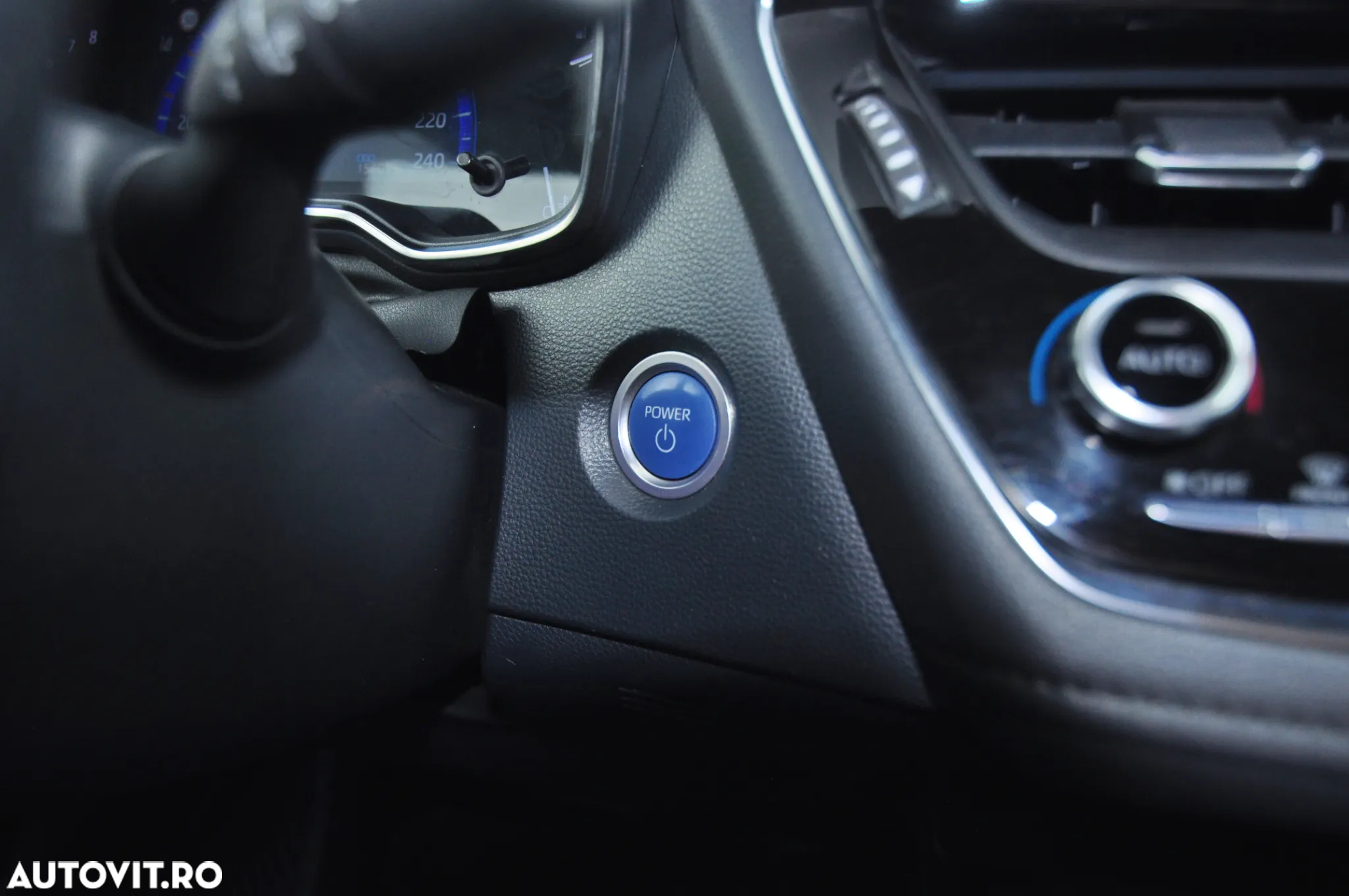 Toyota Corolla 2.0 Hybrid GR Sport - 26