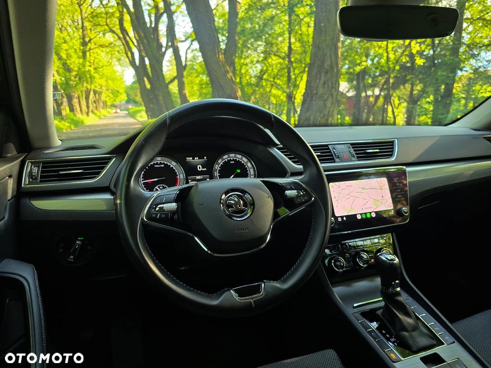 Skoda Superb 2.0 TDI SCR 4x4 Style DSG - 18