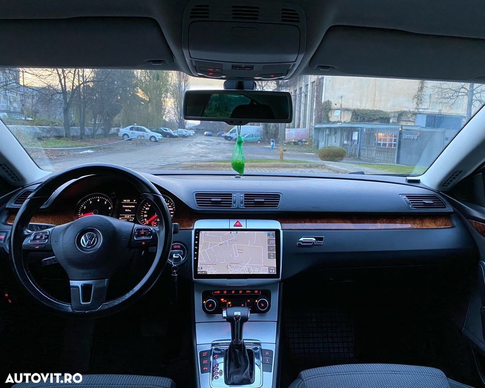 Volkswagen Passat CC - 12