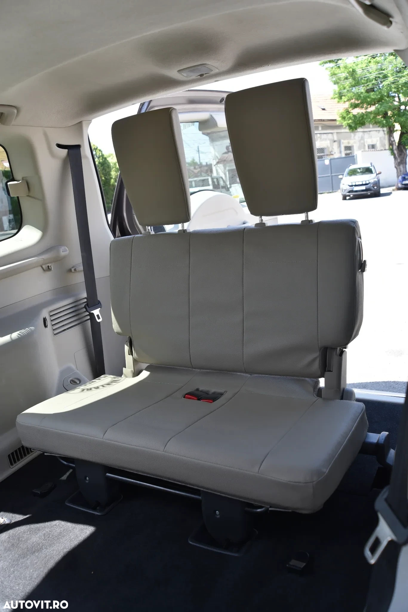Mitsubishi Pajero - 18