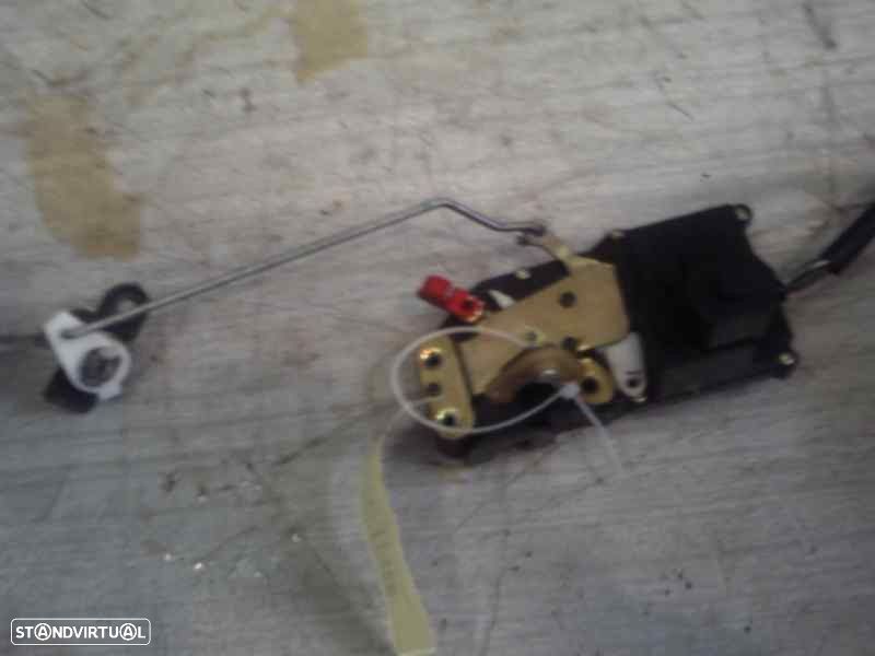 FECHADURA PORTA FRENTE ESQUERDA - 1