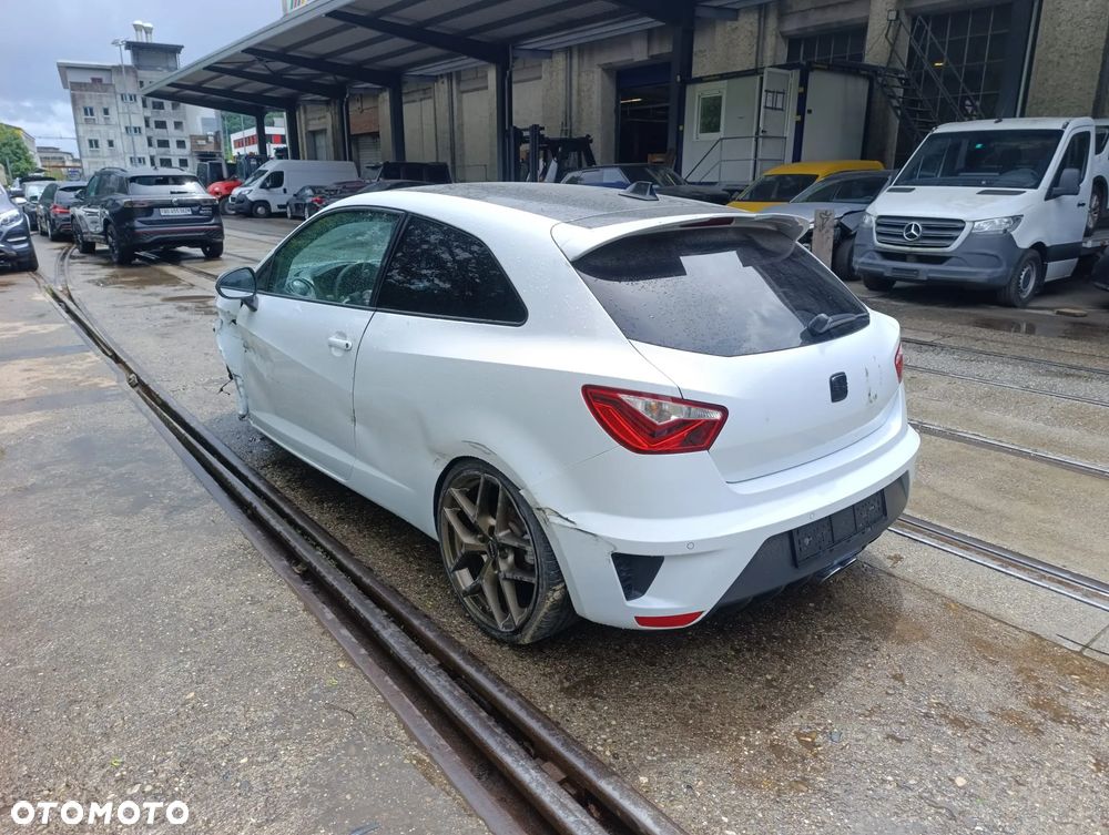 Seat Ibiza SC 1.4 TSI DSG Cupra - 5