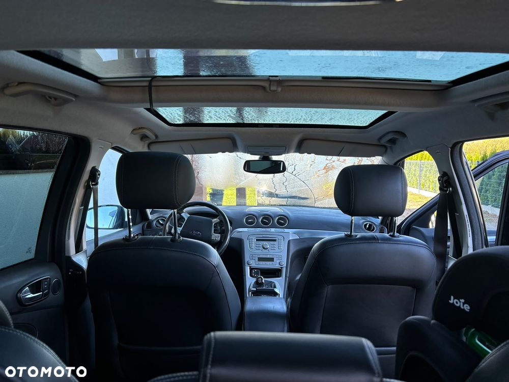 Ford S-Max - 10
