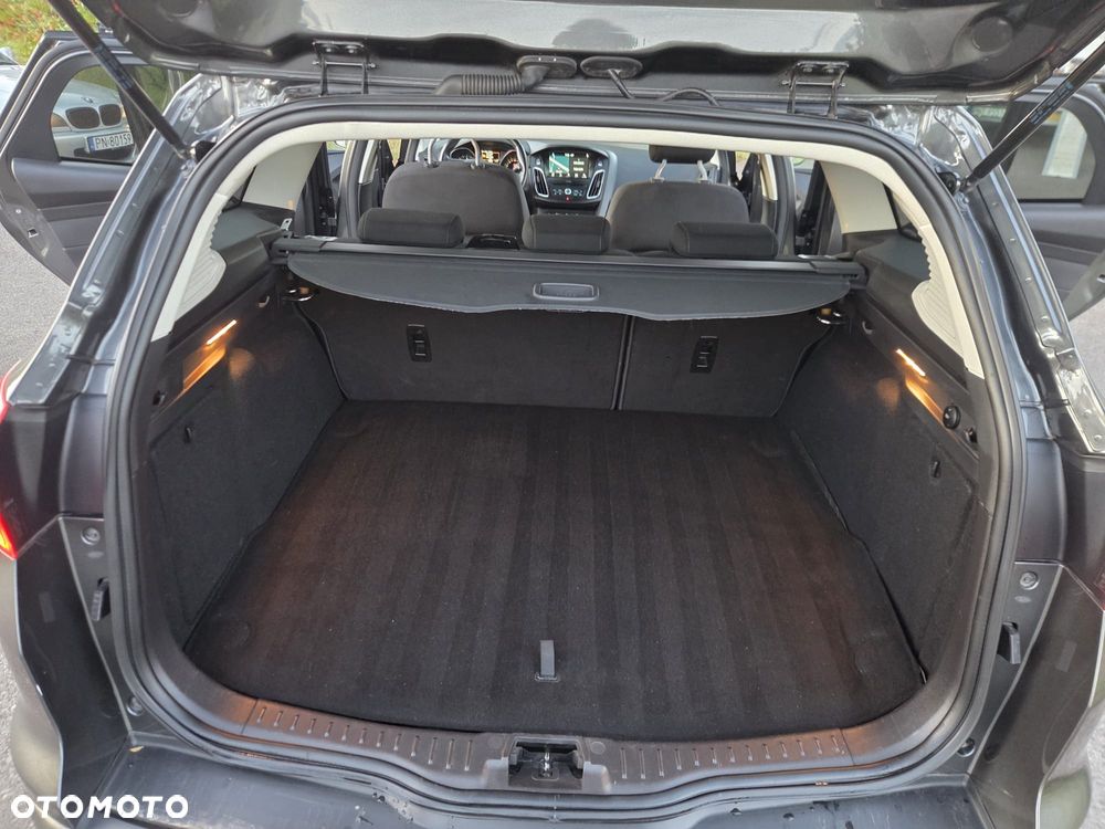 Ford Focus SW - 13