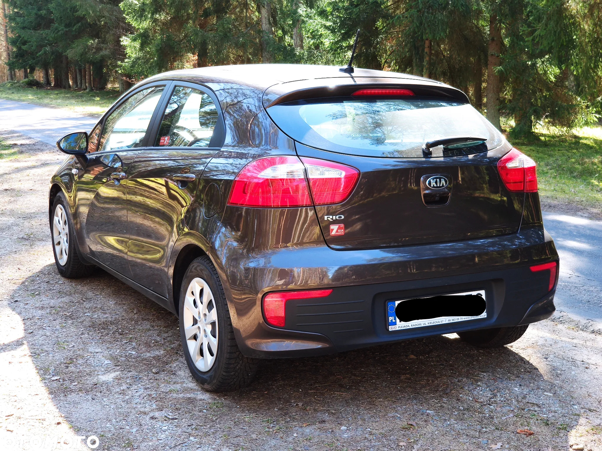 Kia Rio - 4