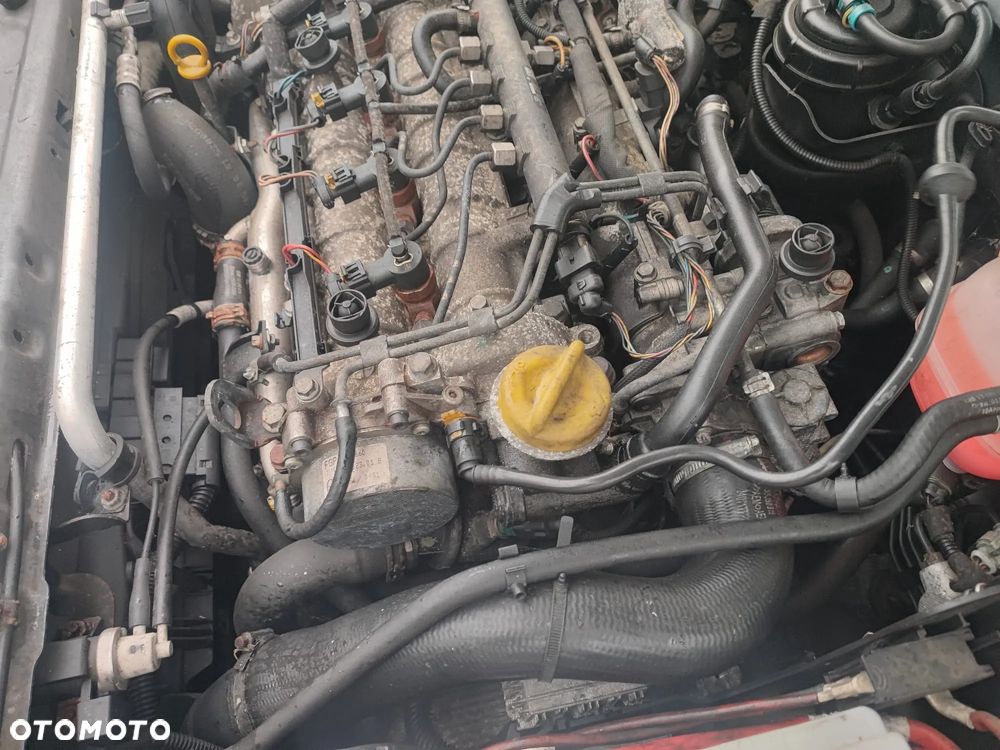 VECTRA C SIGNUM ZAFIRA B SILNIK KOMPLETNY 1.9 CDTI Z19DTH 150KM - silnik w aucie - 3