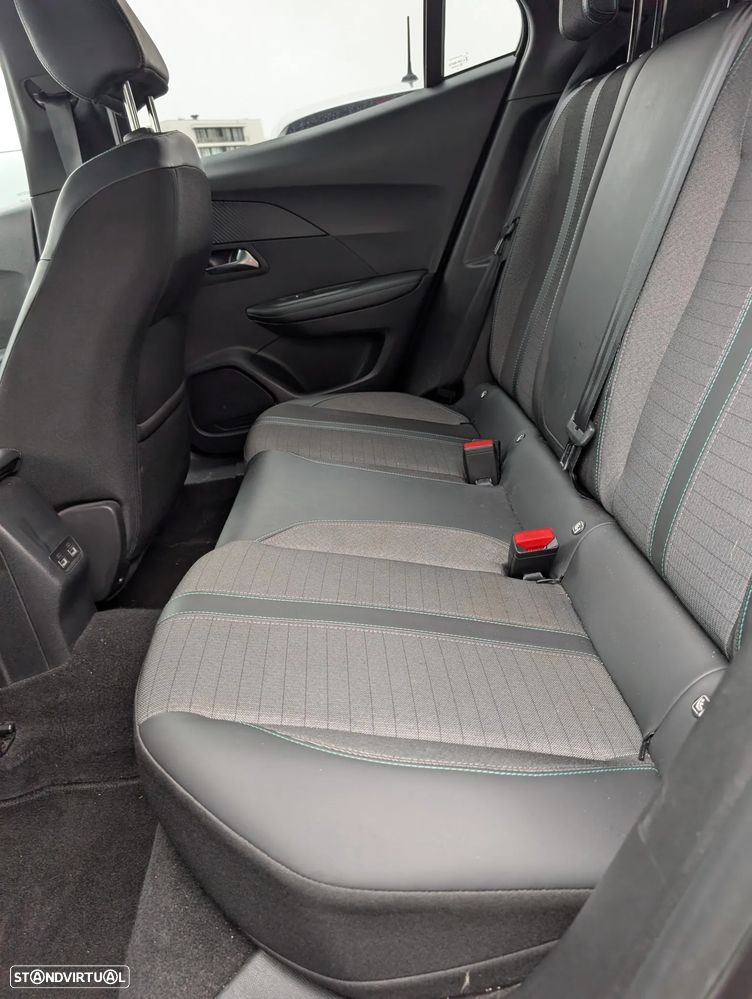 Peugeot 2008 1.2 PureTech Allure Pack - 15