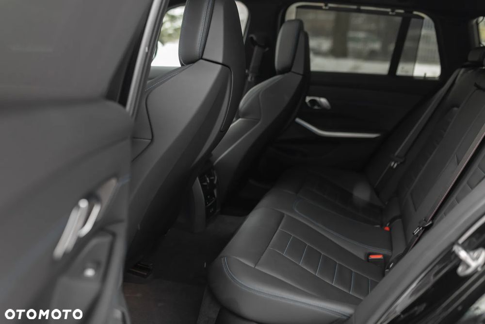 BMW Seria 3 M340d xDrive mHEV sport - 18