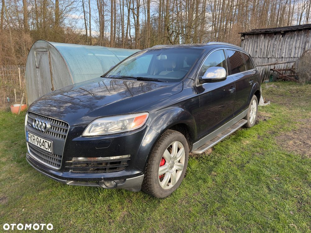 Audi Q7 - 1