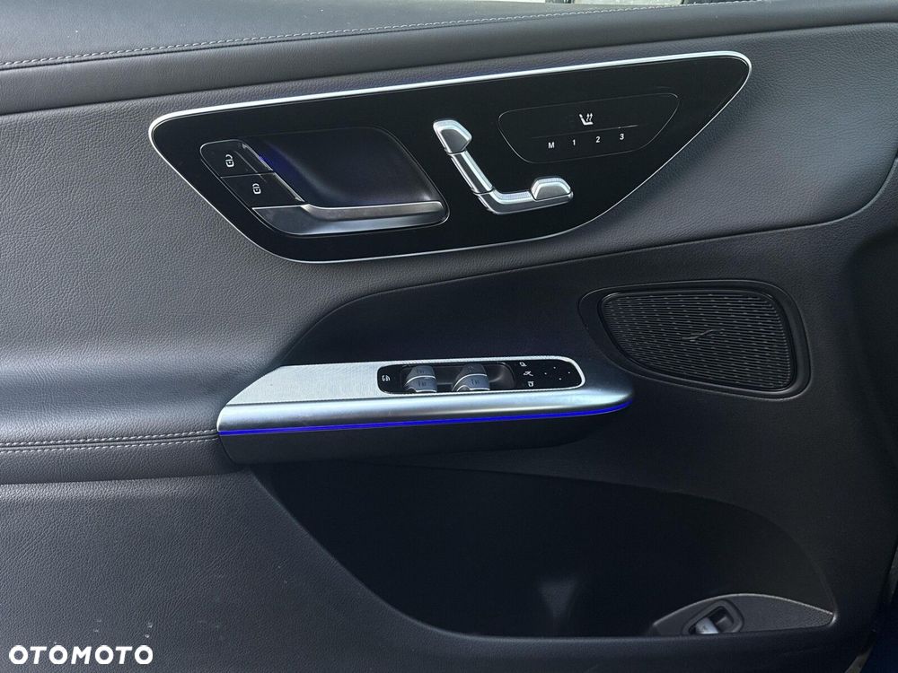 Mercedes-Benz GLC - 21