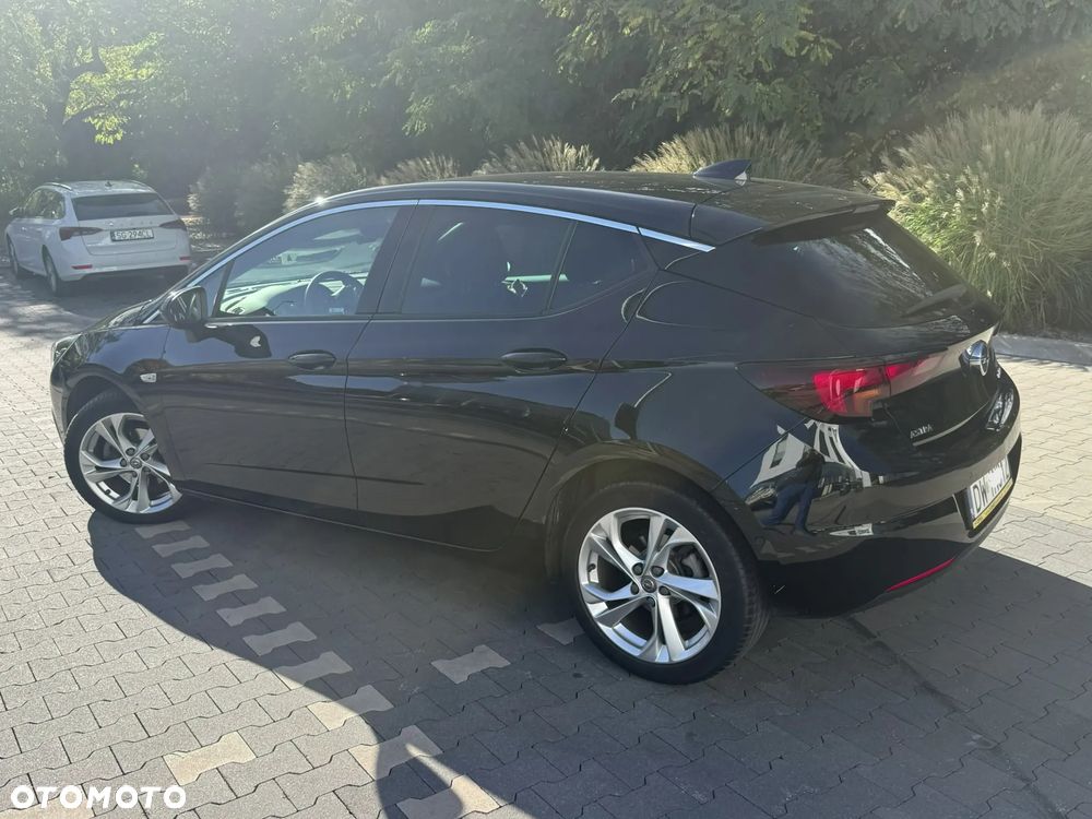 Opel Astra 2017 photo 2