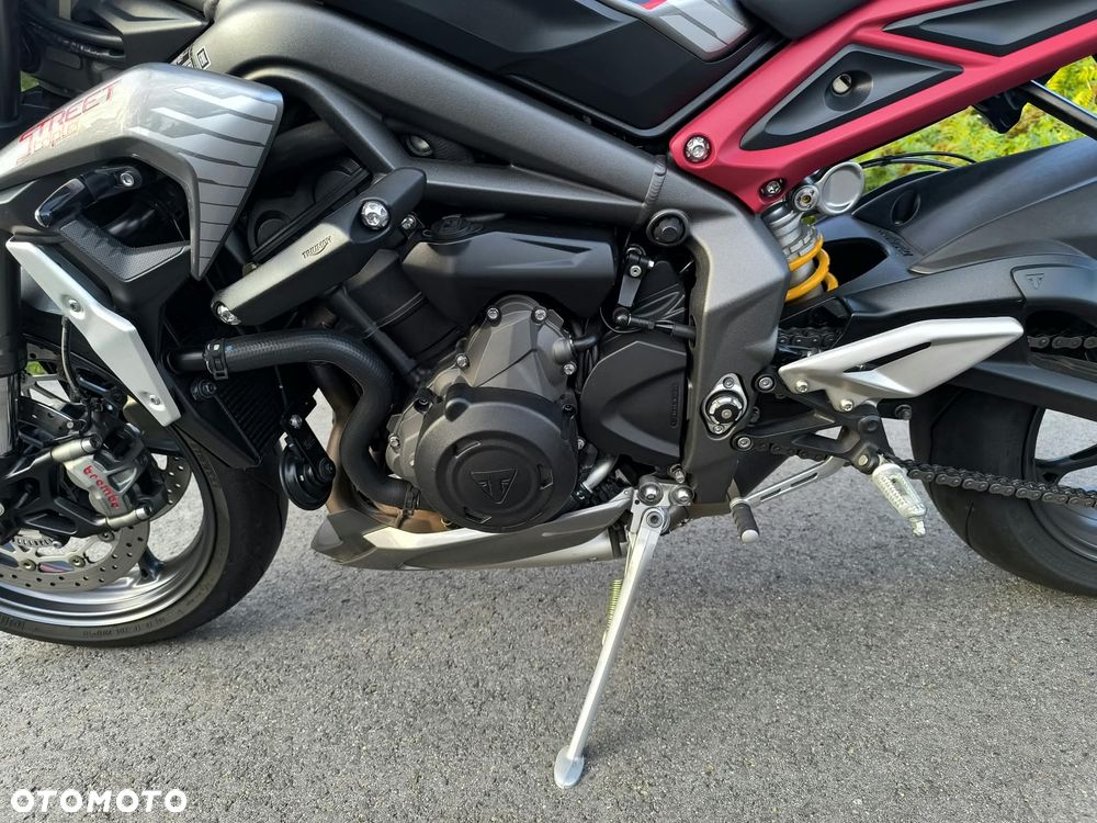 Triumph Street Triple - 9