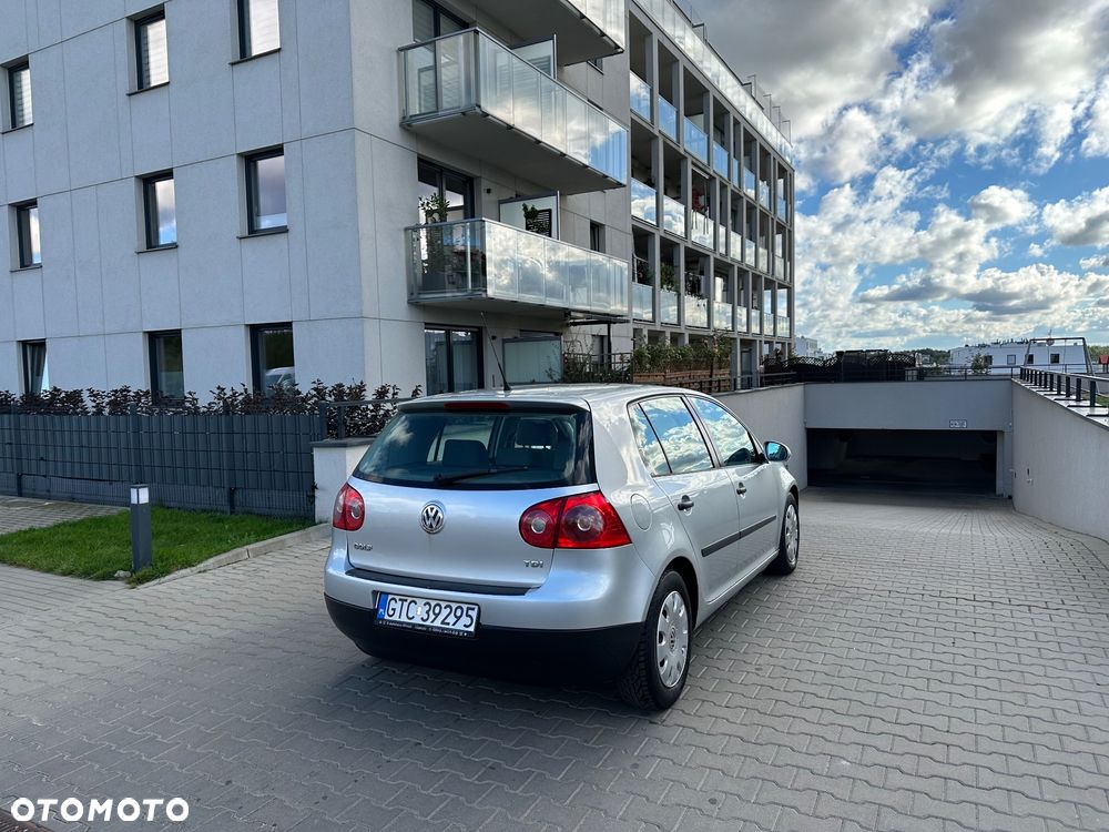 Volkswagen Golf V 1.9 TDI Comfortline - 5