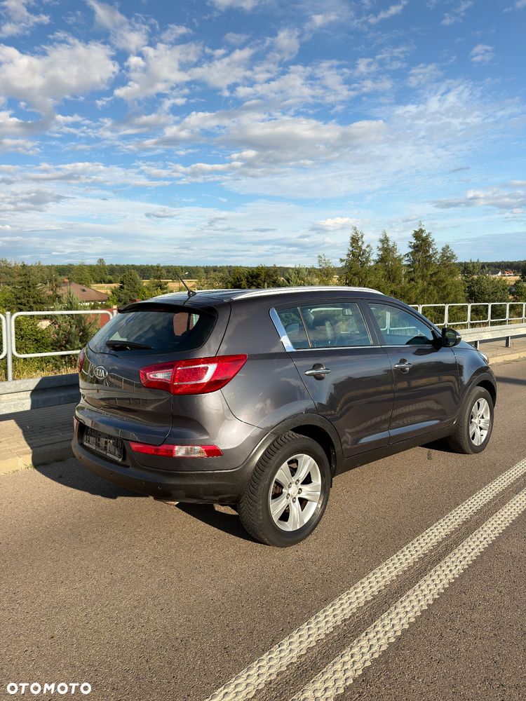 Kia Sportage 2.0 L 2WD - 36