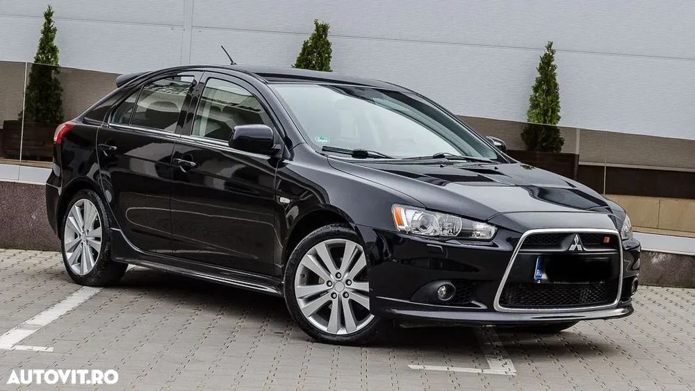 Mitsubishi Lancer - 2