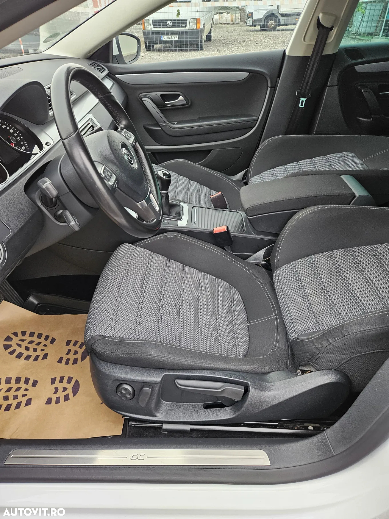 Volkswagen Passat CC 2.0 TDI BMT - 25