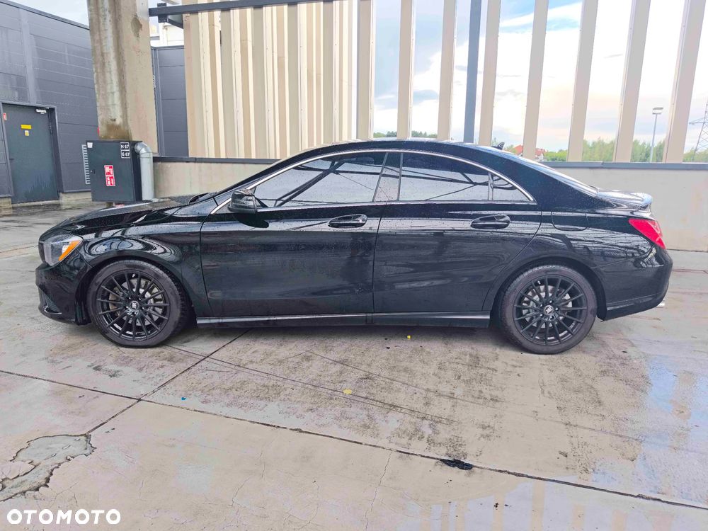 Mercedes-Benz CLA 250 4Matic 7G-DCT Sport - 12