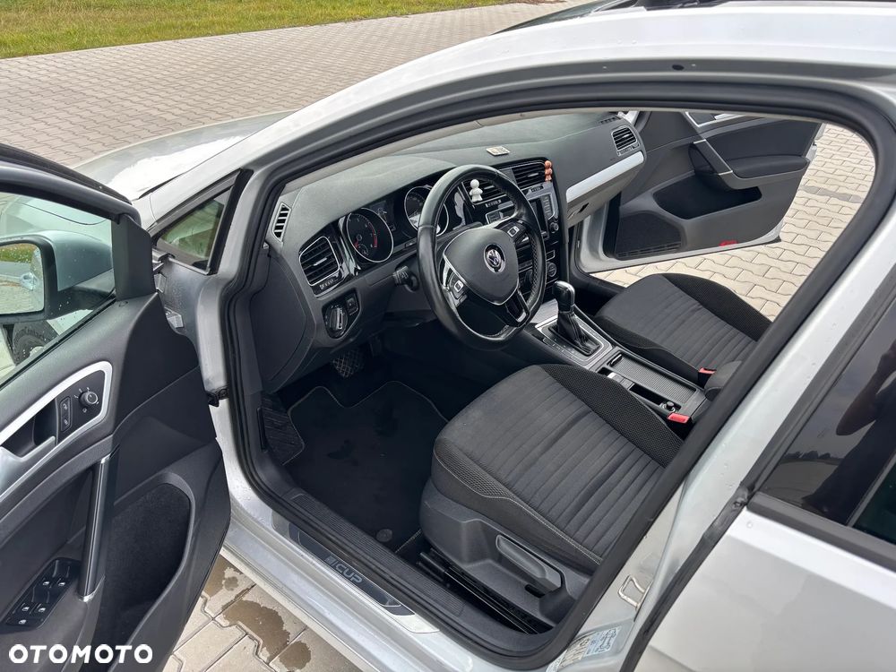 Volkswagen Golf 1.2 TSI BlueMotion Technology DSG Cup - 10