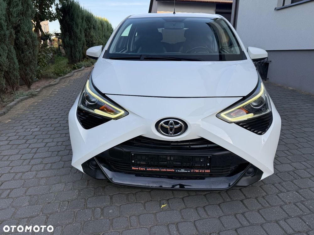 Toyota Aygo x-play - 33