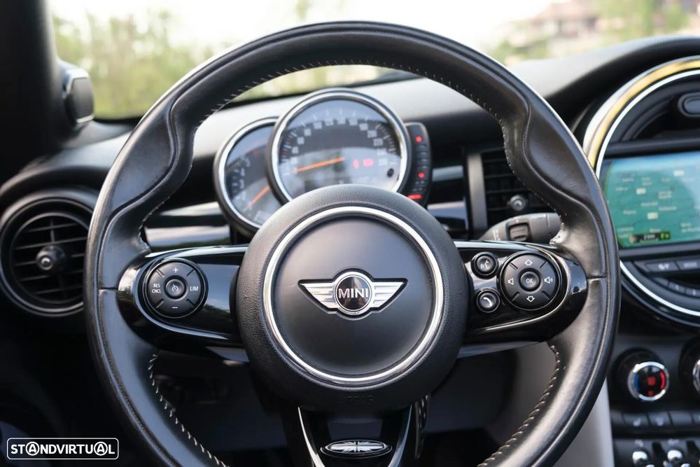 MINI Cabrio - 26