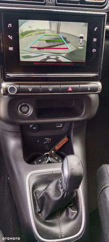 Citroën C3 1.2 PureTech Shine EAT6 - 8