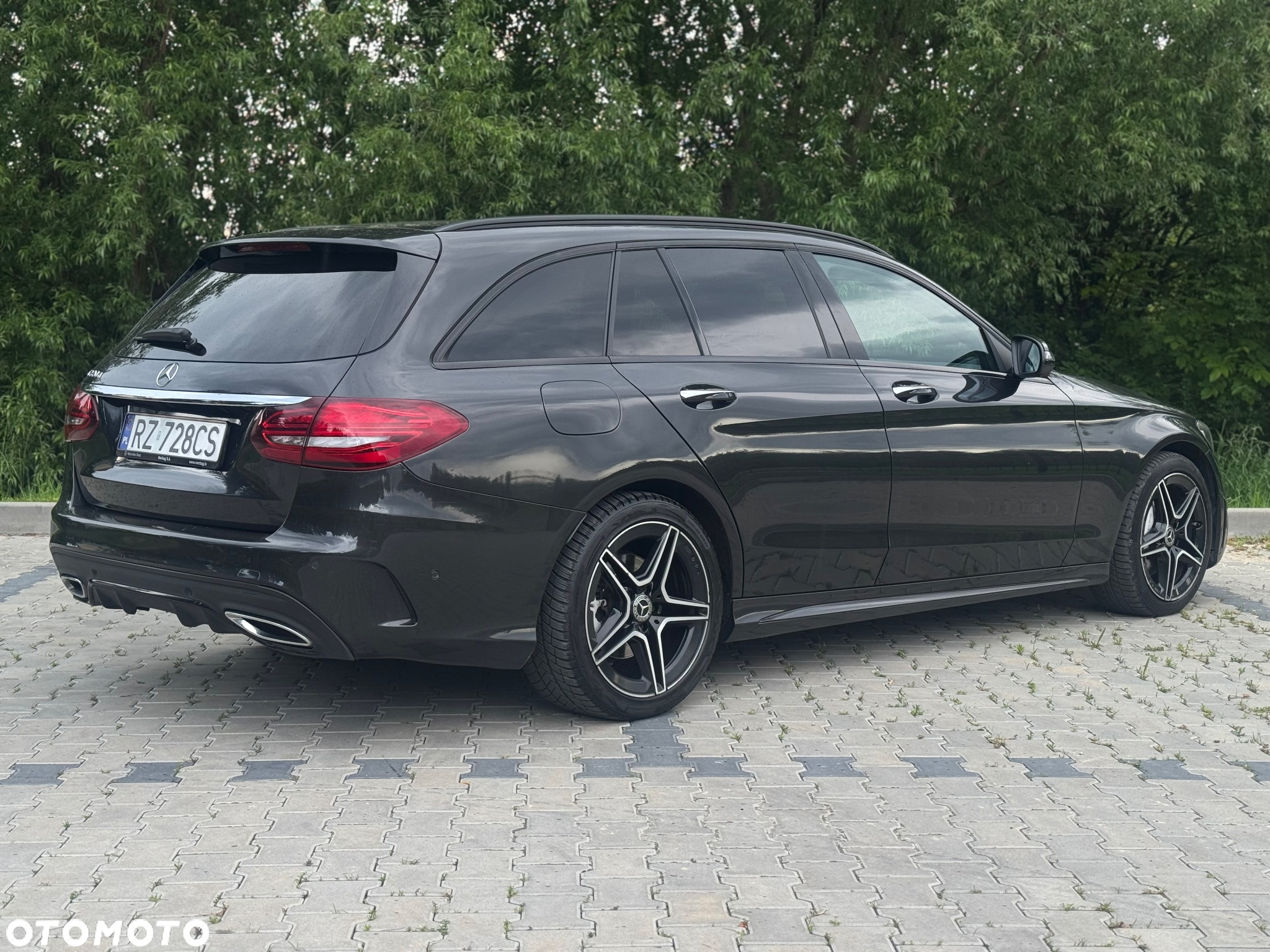 Mercedes-Benz Klasa C 220 d 4Matic T 9G-TRONIC Edition AMG Line - 4