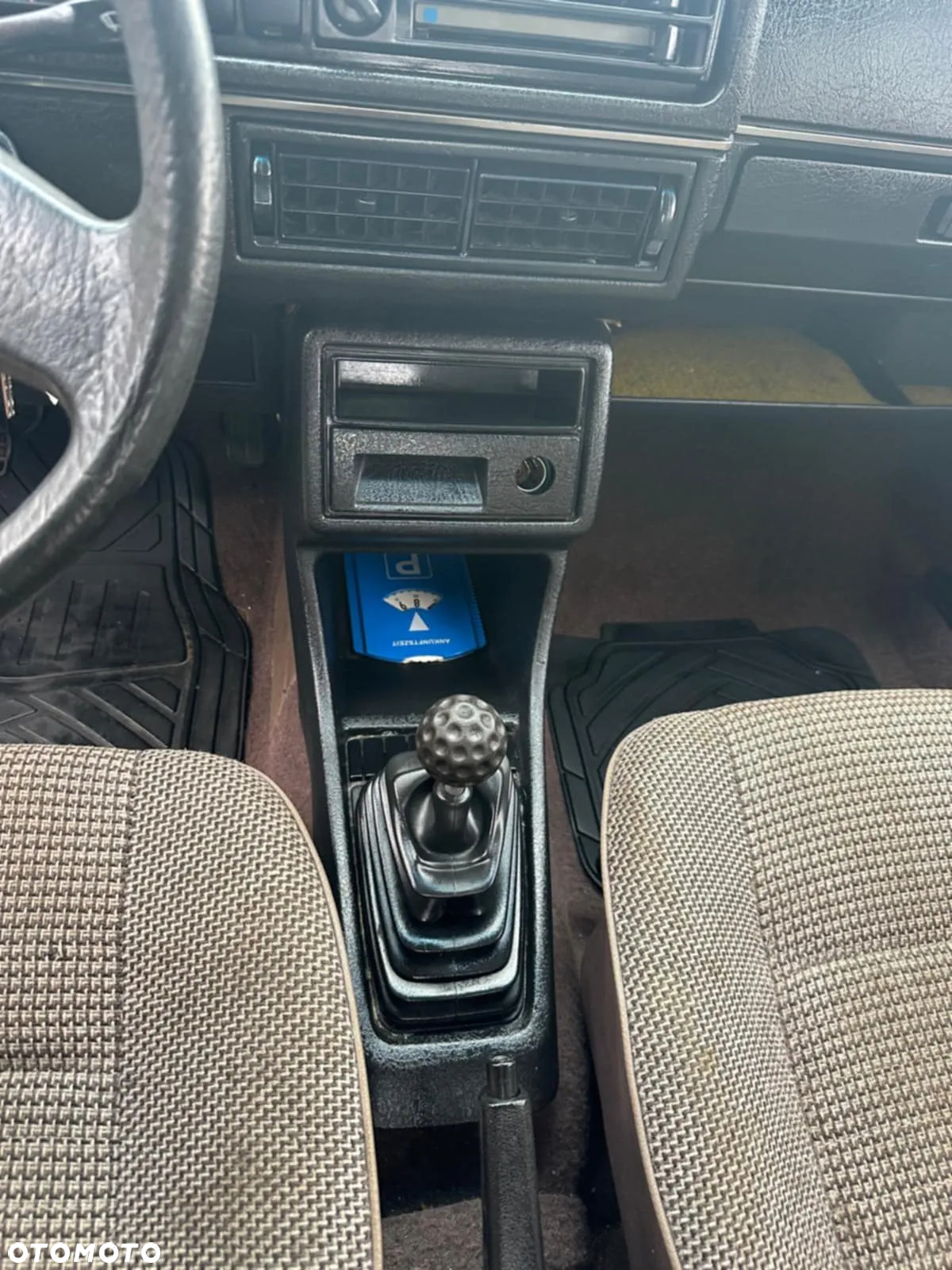 Volkswagen Golf - 16