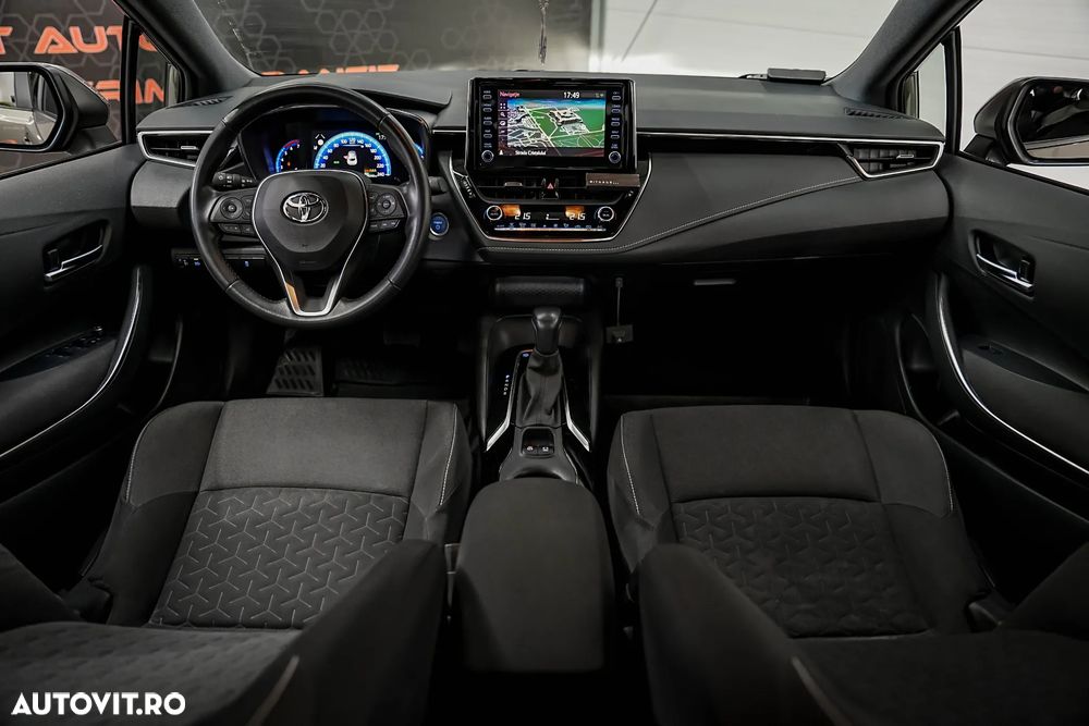 Toyota Corolla 1.8 HSD Dynamic - 3