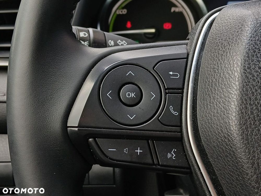 Toyota Camry 2.5 Hybrid Comfort CVT - 27