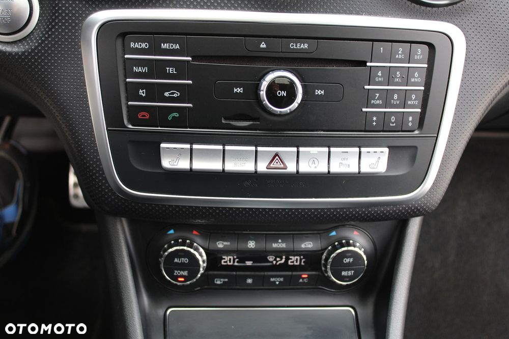 Mercedes-Benz Klasa A 250 4Matic 7G-DCT AMG Line - 30