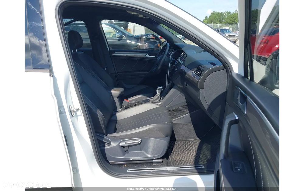 Volkswagen Tiguan - 7