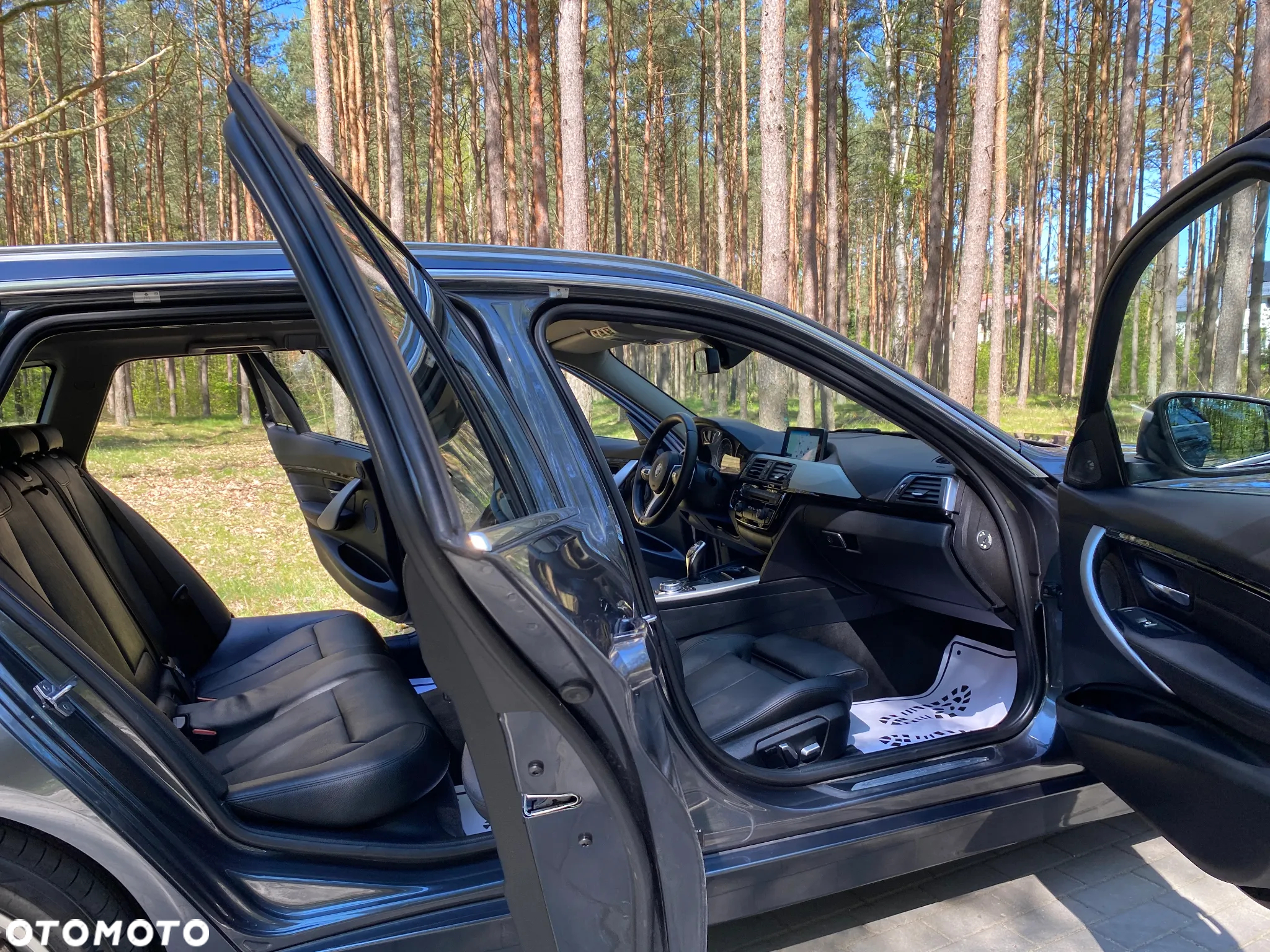 BMW Seria 3 330d xDrive Luxury Line - 27